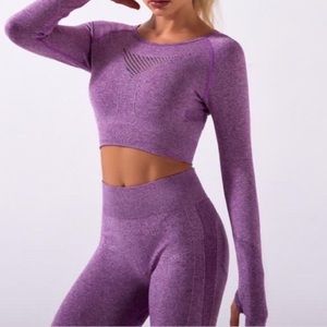 Set of two gym leggings and top